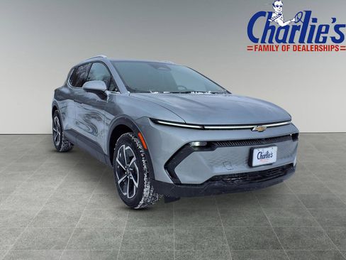 New 2026 Chevrolet Equinox EV LT AWD/4WD image 3