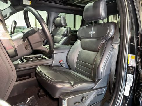 Used 2025 Ford F350 Platinum AWD/4WD image 18