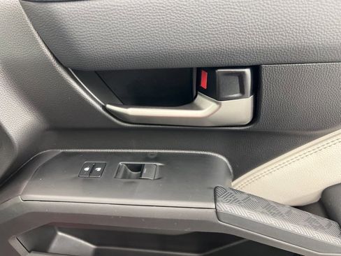 Used 2025 Toyota Tacoma Limited image 25