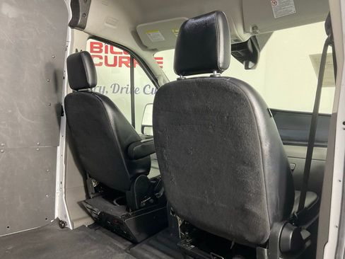 Used 2024 Ford Transit 250 Base 148''WB HIGH ROOF***GOLD w/ Load Area Protection Package image 15