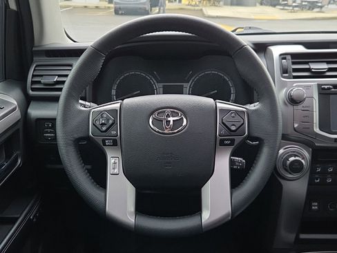 Used 2019 Toyota 4Runner Limited image 24
