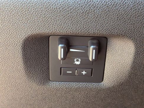 Used 2012 GMC Sierra 2500 SLE w/ SLE Preferred Package image 30