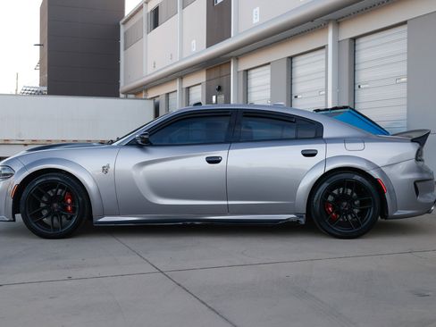 Used 2018 Dodge Charger R/T Scat Pack image 4