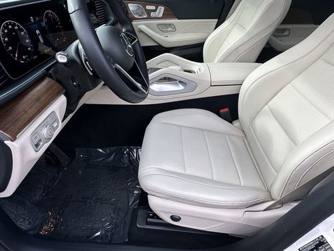 Used 2025 Mercedes-Benz GLE 450e 4MATIC image 10