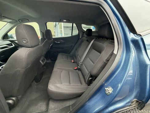 Used 2024 GMC Terrain SLE image 10