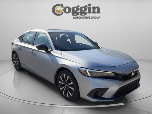 Certified 2023 Honda Civic EX-L image 9