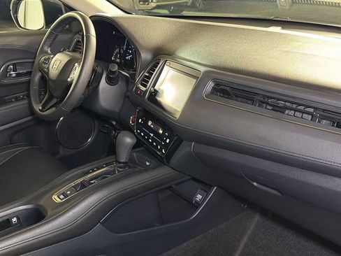 Used 2021 Honda HR-V EX-L image 11