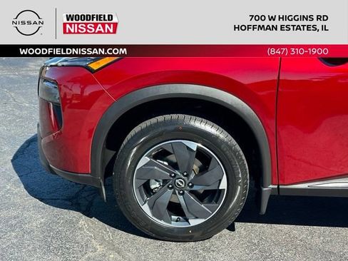 Certified 2024 Nissan Rogue SV AWD/4WD image 6