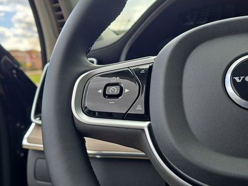 New 2026 Volvo XC90 B6 Plus w/ Protection Package Premier image 10