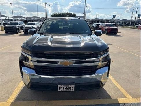 Used 2021 Chevrolet Silverado 1500 LT RWD image 3