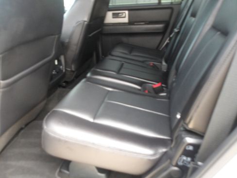 Used 2016 Ford Expedition Limited w/ Equipment Group 301A image 17