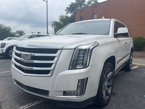 Used 2016 Cadillac Escalade Premium AWD/4WD image 12