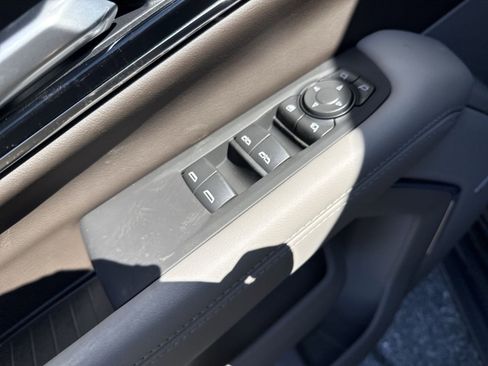 New 2026 GMC Yukon XL Elevation image 11