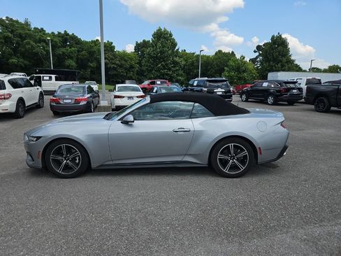 Used 2024 Ford Mustang Premium RWD image 4