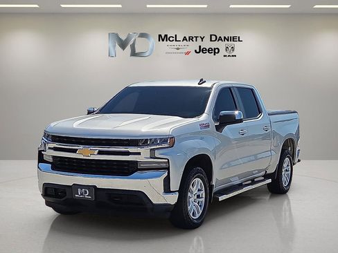 Used 2020 Chevrolet Silverado 1500 LT w/ All-Star Edition AWD/4WD image 2