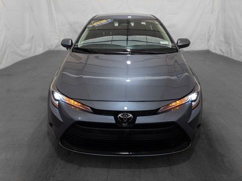 Used 2024 Toyota Corolla LE image 2