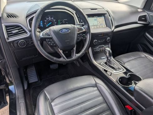 Used 2018 Ford Edge SEL w/ Equipment Group 201A FWD image 12