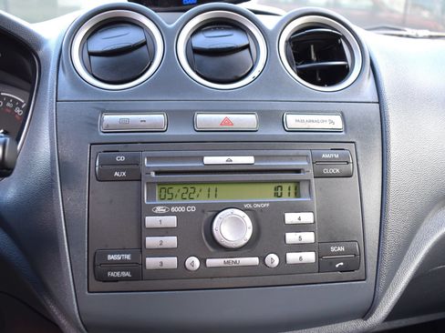 Used 2011 Ford Transit Connect XLT FWD image 20