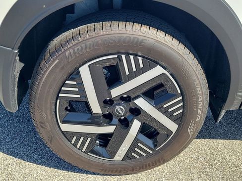 New 2026 Nissan Kicks SV image 3