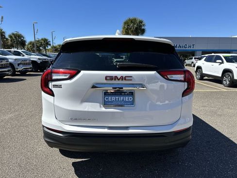 Used 2024 GMC Terrain SLE image 15