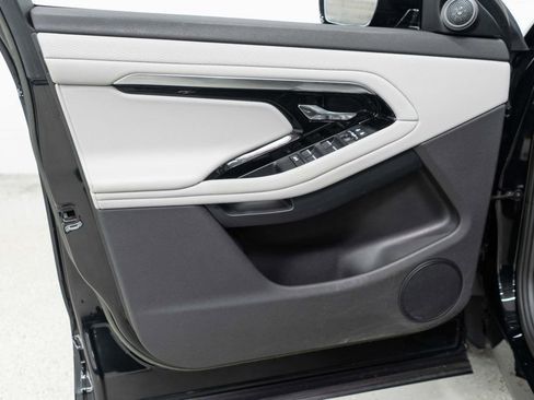 Used 2023 Land Rover Range Rover Evoque S image 15