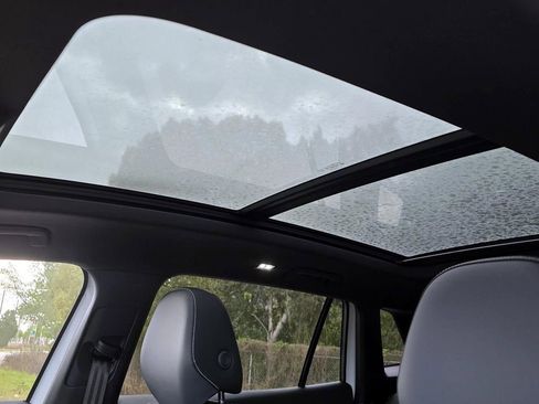 New 2026 Volkswagen Tiguan SE R-Line FWD image 21