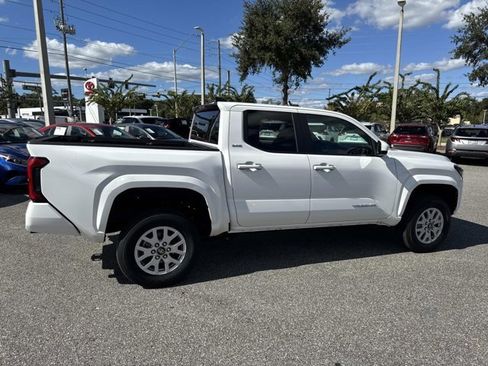 Certified 2024 Toyota Tacoma SR5 image 2