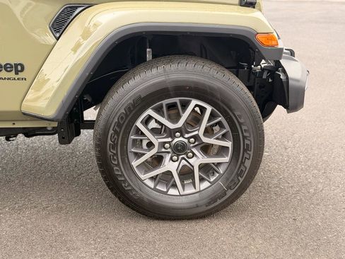 Used 2026 Jeep Wrangler Sahara image 31