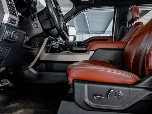 Used 2018 Ford F350 Platinum w/ Platinum Ultimate Package image 30