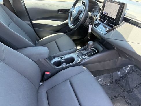 Used 2024 Toyota Corolla LE FWD image 28