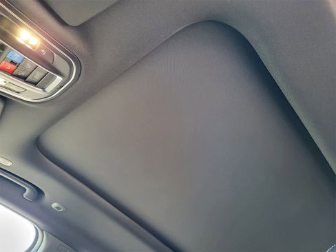 New 2025 Jeep Grand Cherokee L Limited image 18