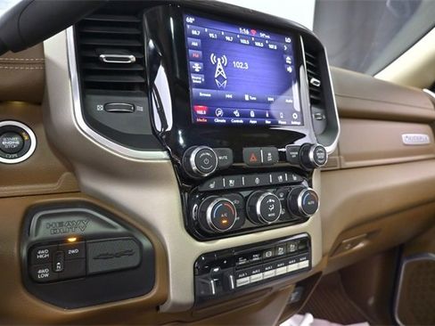 Used 2020 RAM 3500 Laramie image 27