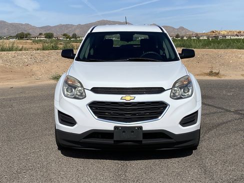 Used 2017 Chevrolet Equinox LS FWD image 8