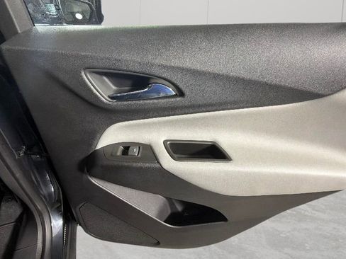 Used 2022 Chevrolet Equinox LS FWD image 31