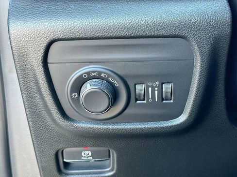 New 2025 Jeep Grand Cherokee Altitude AWD/4WD image 26