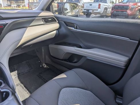 Used 2023 Toyota Camry LE FWD image 17