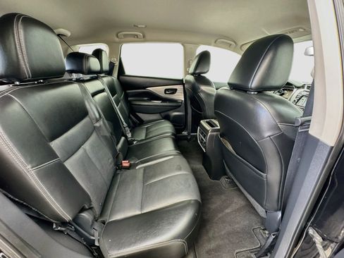 Used 2018 Nissan Murano SL w/ Midnight Edition Package FWD image 18