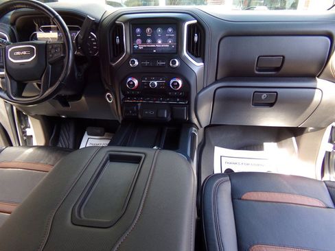 Used 2021 GMC Sierra 1500 AT4 w/ AT4 Premium Package AWD/4WD image 31