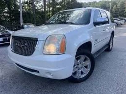 Used 2010 GMC Yukon XL SLT w/ SLT-2 Equipment Package