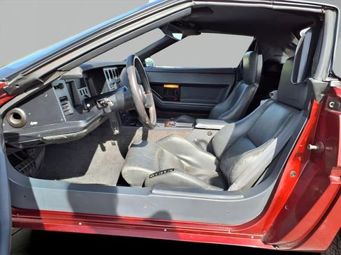 Used 1987 Chevrolet Corvette Base image 10