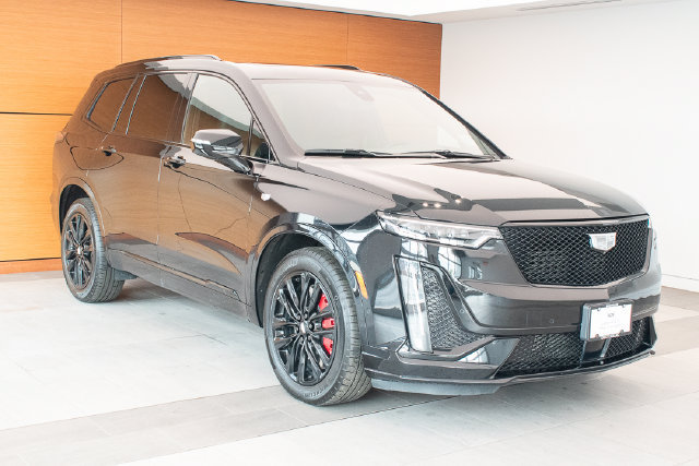 Used 2024 Cadillac XT6 Sport w/ LPO, ONYX Package AWD/4WD image 5