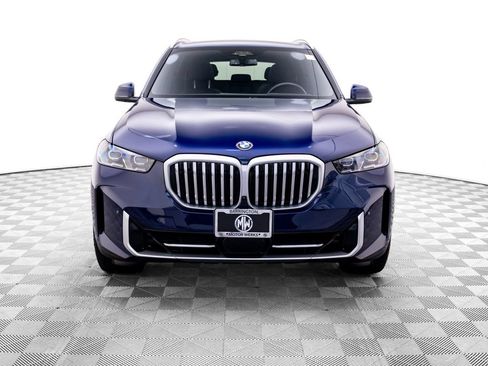Used 2024 BMW X5 xDrive40i w/ Premium Package AWD/4WD image 9