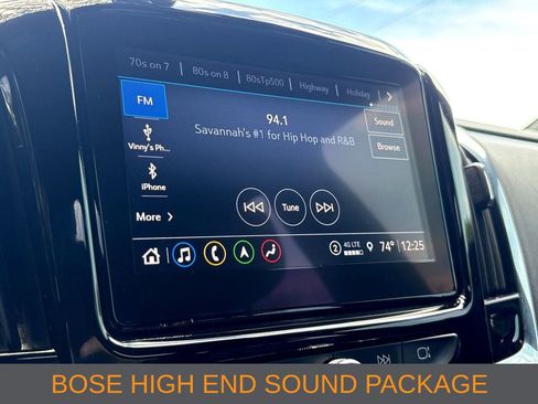 Used 2023 Chevrolet Traverse LT w/ LT Premium Package FWD image 10