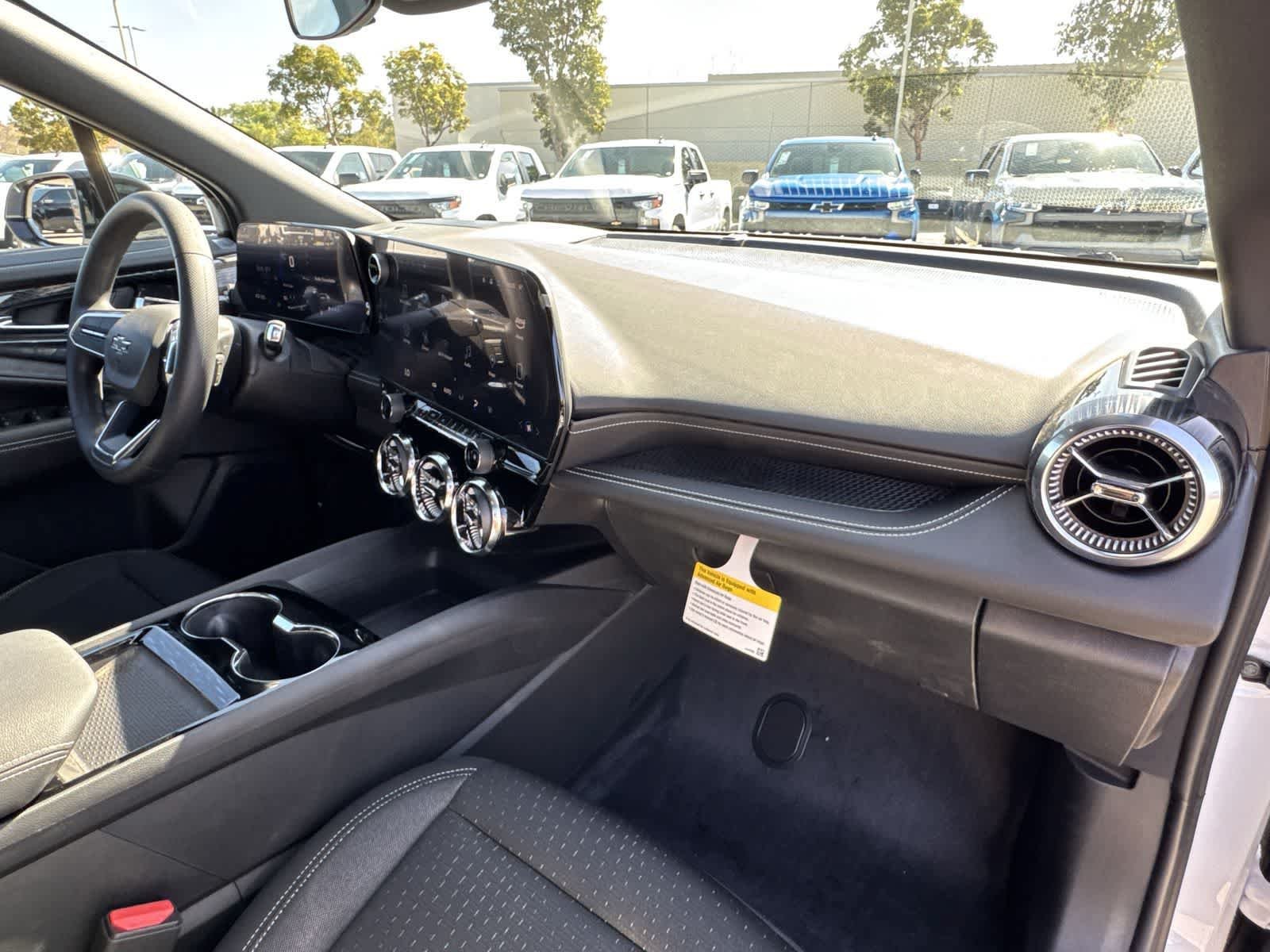 Used 2025 Chevrolet Blazer EV LT w/ Midnight/Sport Edition AWD/4WD image 25