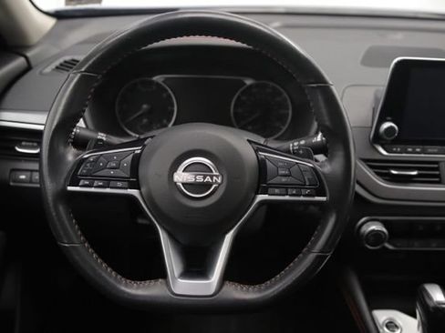 Used 2024 Nissan Altima 2.5 SR AWD/4WD image 21