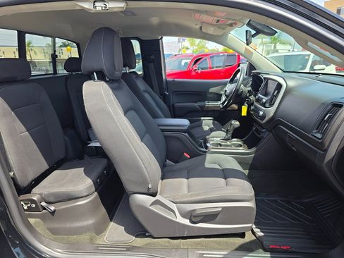 Used 2018 GMC Canyon SLE w/ SLE Convenience Package image 10