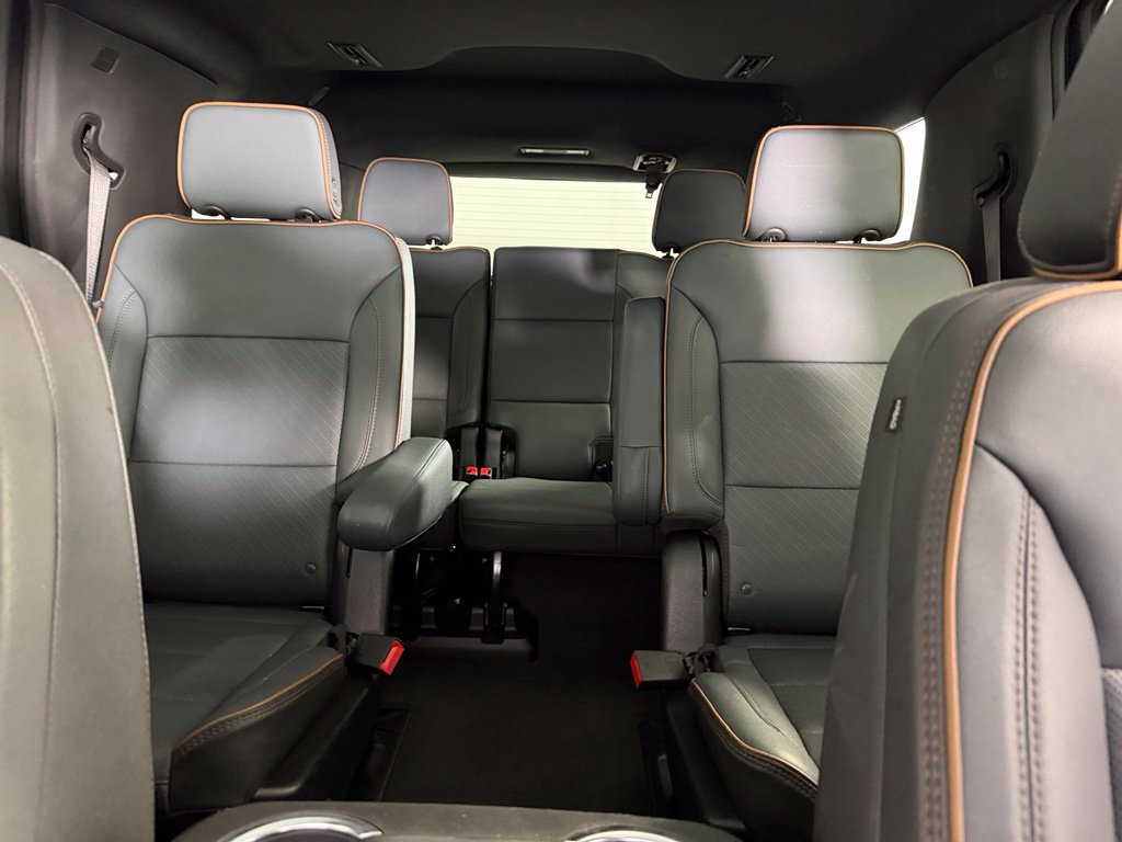 Used 2026 GMC Yukon AT4 w/ AT4 Premium Package AWD/4WD image 19