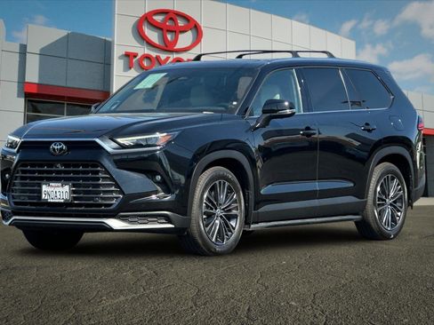 Certified 2024 Toyota Grand Highlander AWD Hybrid image 7