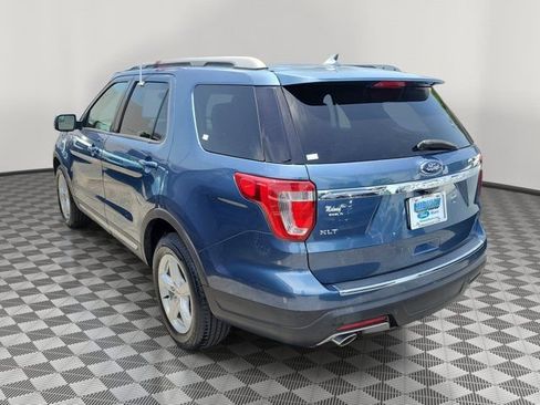 Certified 2018 Ford Explorer XLT w/ Equipment Group 201A FWD image 4