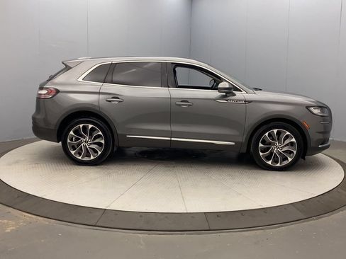 Used 2021 Lincoln Nautilus Reserve AWD/4WD image 6